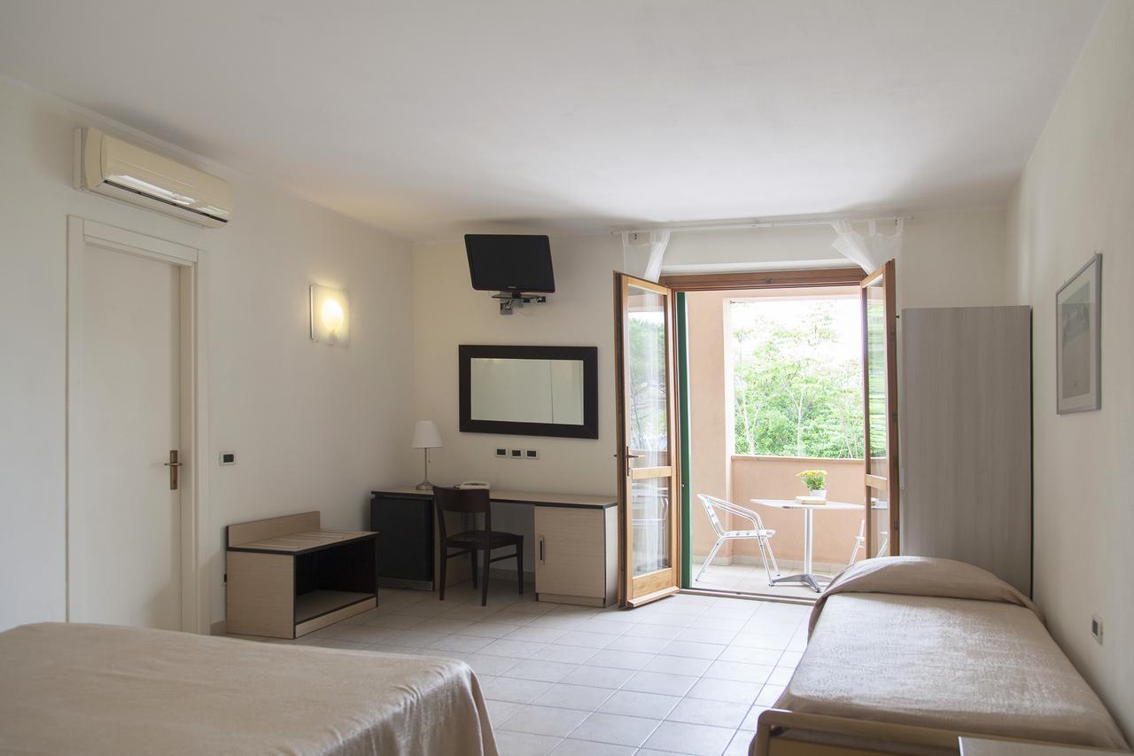 Residence Hotel Villa Mare Portoferraio Εξωτερικό φωτογραφία
